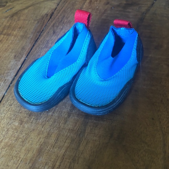 Nike toddler water shoes size 3 - Picture 1 of 5